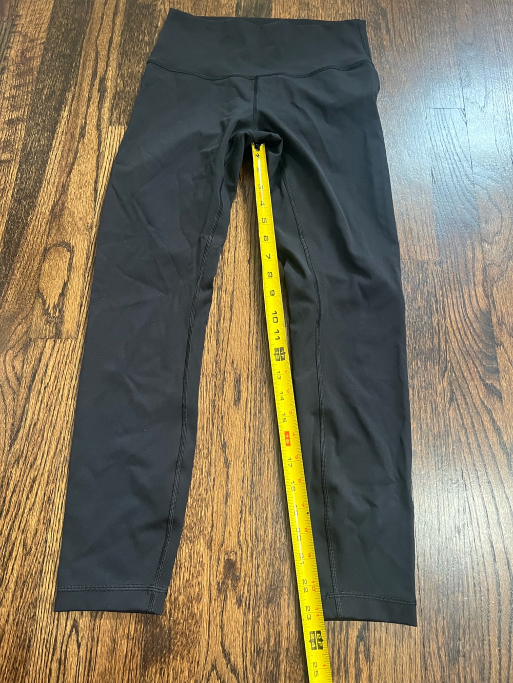 Lululemon black leggings - Picture 2 of 7